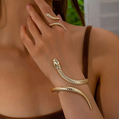 Snake-shaped Fashion Personalized Ring Women mamu&land